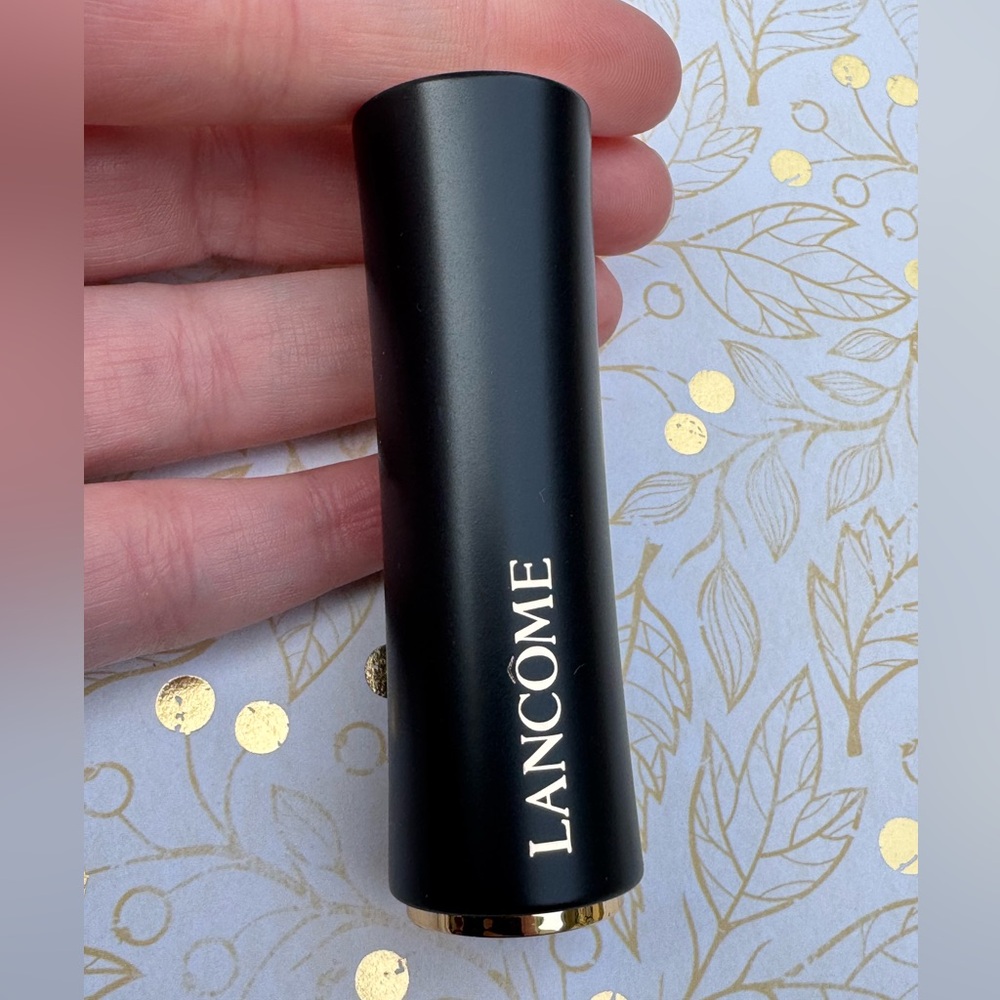 Lancôme L’absolu Rouge Lipstick 274 French Tea Cream
